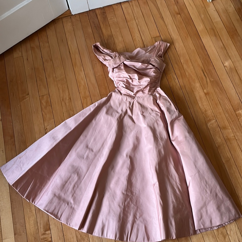 1950s vintage pink off shoulder dress